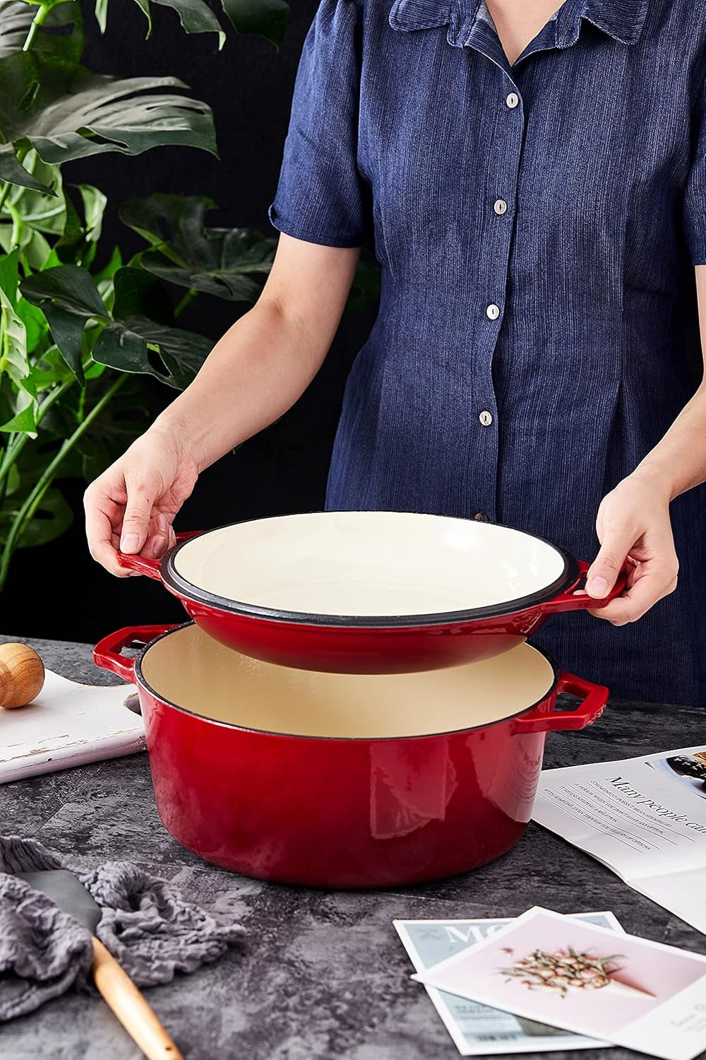 Heavy Duty 2 in 1 Enameled Cast Iron Pan Large 7 Quart Double Dutch Oven Set and Domed Skillet Lid, Open Fire Stovetop Camping Dutch Oven, Non-Stick, Enameled Red
